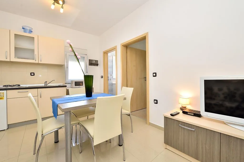 Apartments Nika & Karla Bibinje 0*,  Croatia