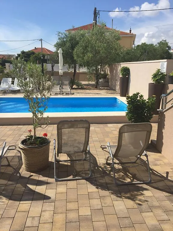 Apartments Nika & Karla Bibinje