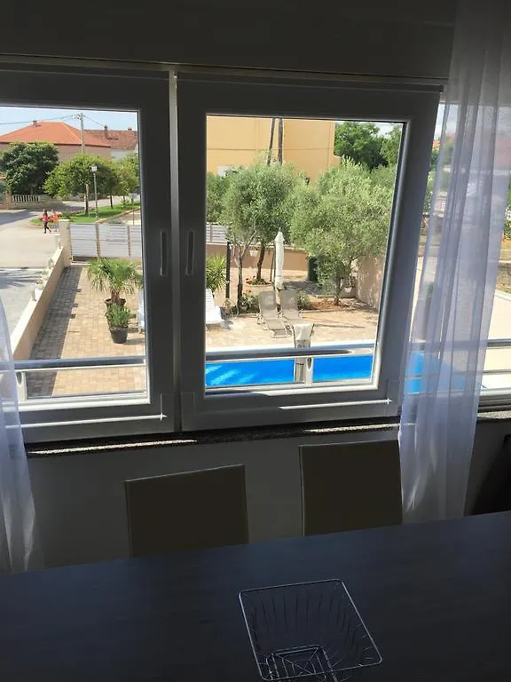 Apartments Nika & Karla Bibinje